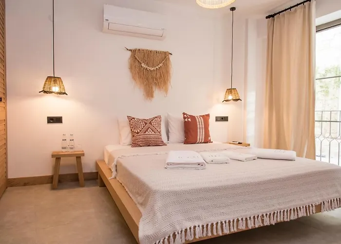 Lupa Alaçati Hotel *